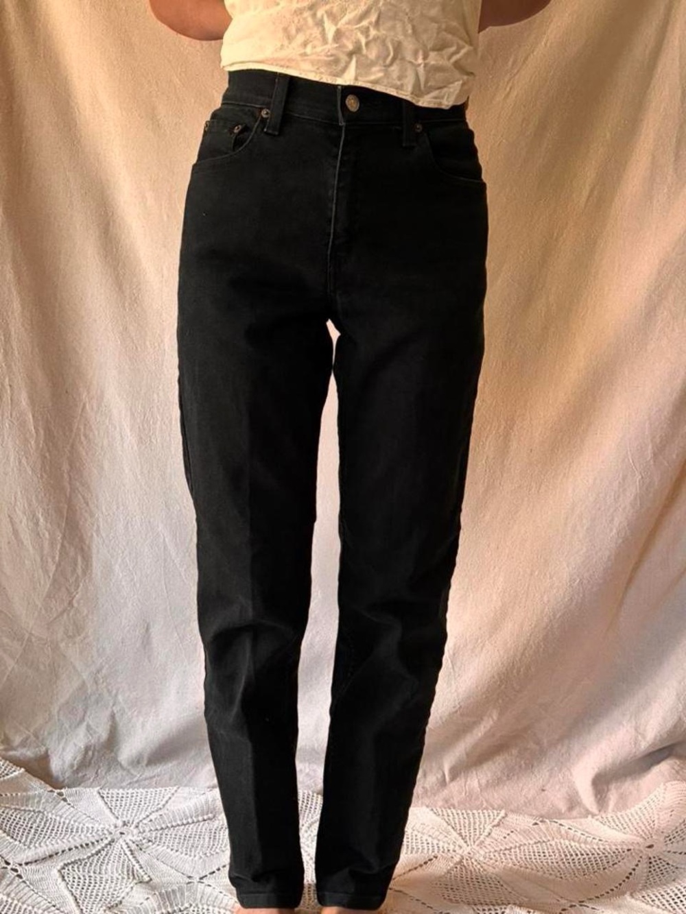 Deadstock Vintage Levi’s 550 Black Relaxed Taper Jeans Size- 24